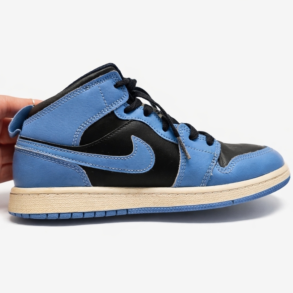 Air Jordan 1 Mid Kids Sneakers - University Blue/Black- US 3Y